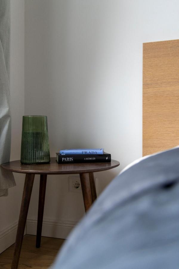 Central Grand Apartment With 5Bedrm 2Bathroom Budapest Bagian luar foto